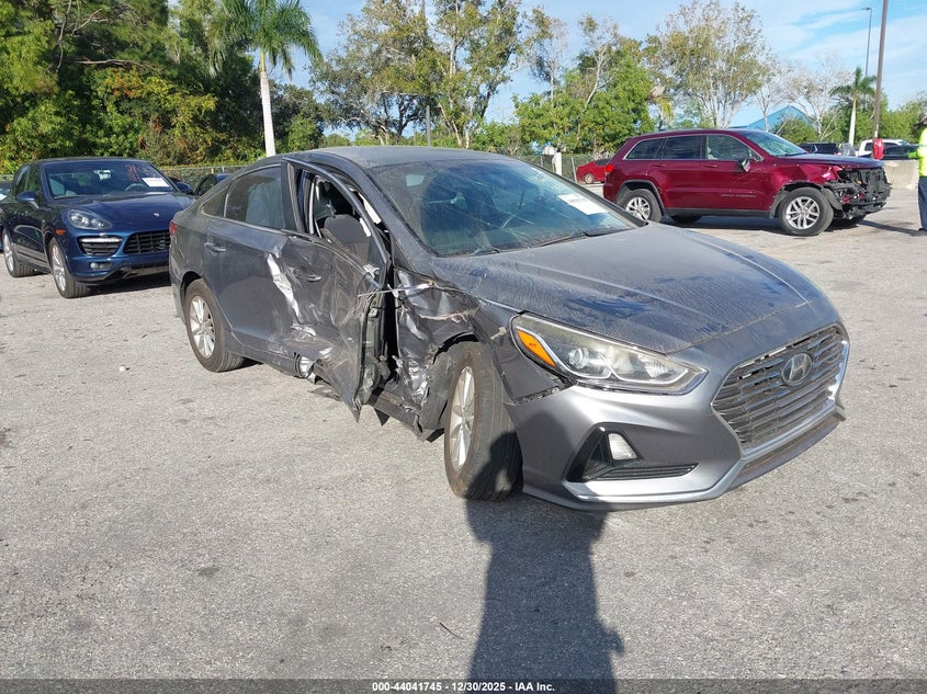 2019 HYUNDAI SONATA SE