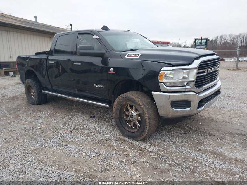 3C6UR5DL7KG649325 2019 Ram 2500 Big Horn 4X4 6'4 Box auction photo 1
