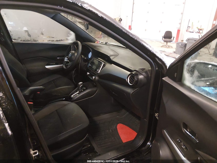 2020 Nissan Kicks Sv Xtronic Cvt