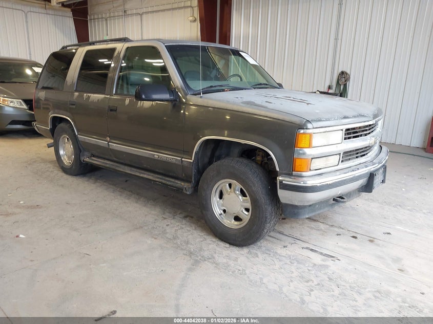 1GNEK13R0XJ508495 1999 Chevrolet Tahoe Ls auction photo 1