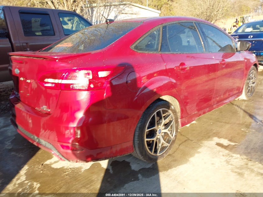 Vin: 1fadp3f23fl311121, lot: 44537862, ford focus se 20154