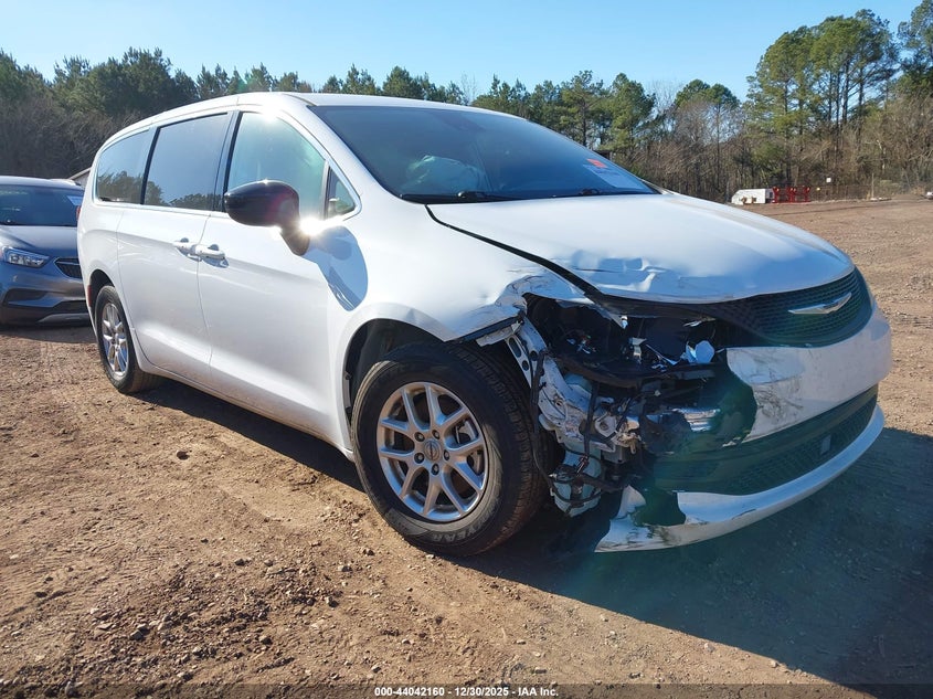 2C4RC1CG2RR105445 2024 Chrysler Voyager Lx auction photo 1