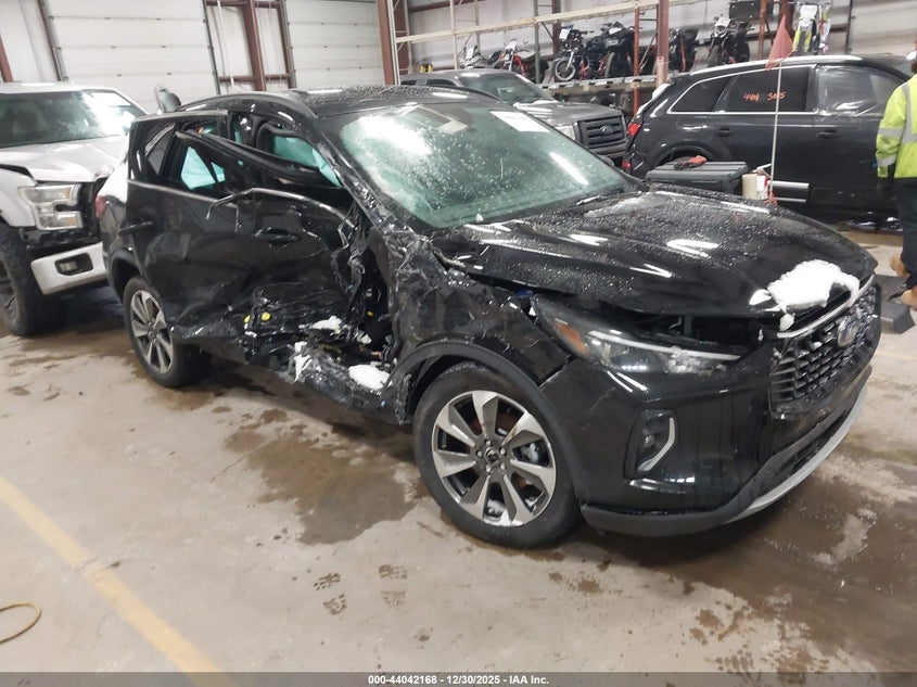 2023 Ford Escape Platinum