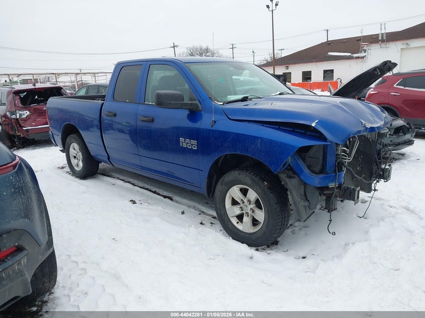 1C6RR7FG9JS247220 2018 Ram 1500 Express 4X4 6'4 Box auction photo 1