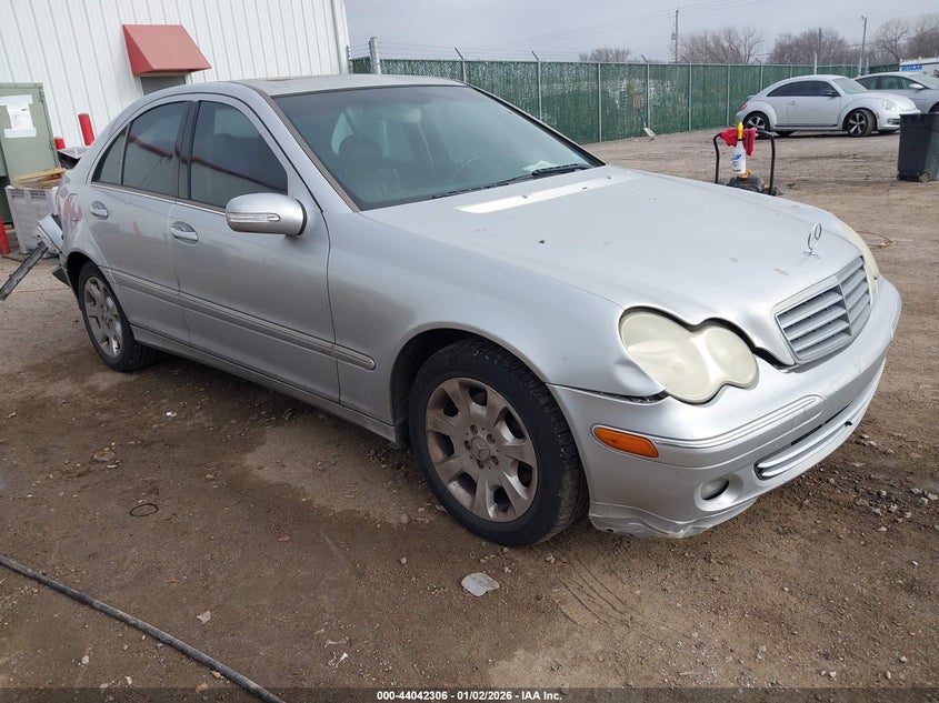 2005 Mercedes-Benz C 240 Luxury 4Matic