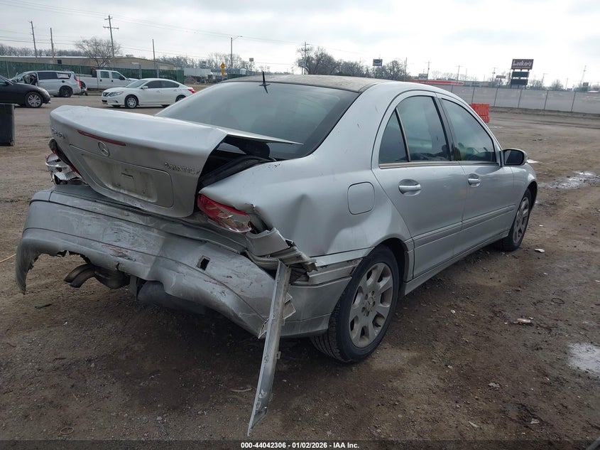 2005 Mercedes-Benz C 240 Luxury 4Matic