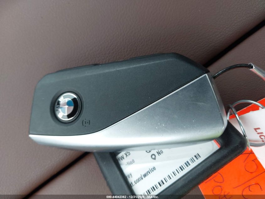 2025 BMW X5 - 5UX23EU01S9Z23902