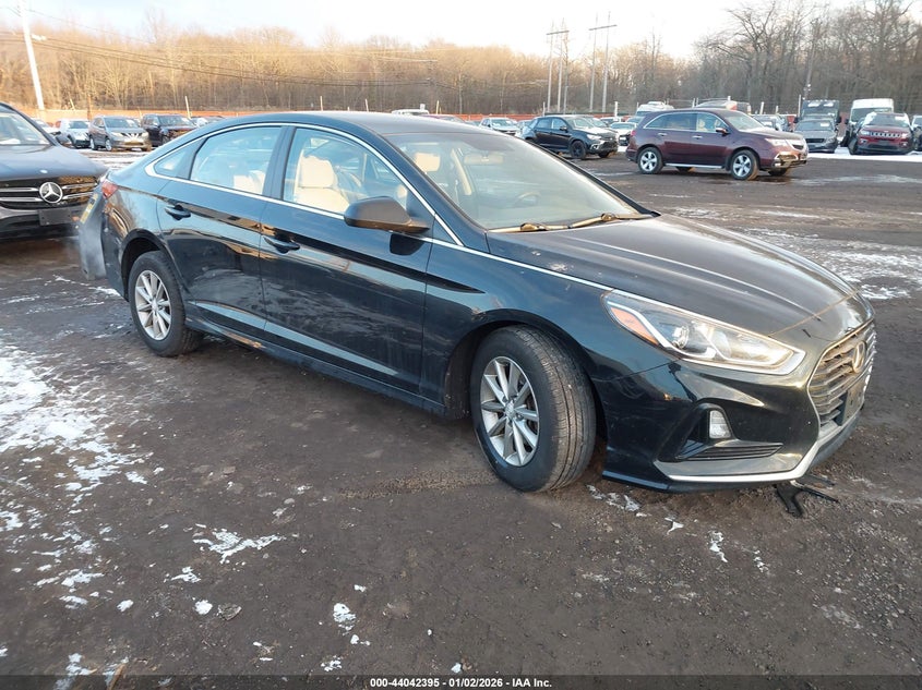 5NPE24AF9KH757110 2019 Hyundai Sonata Se auction photo 1
