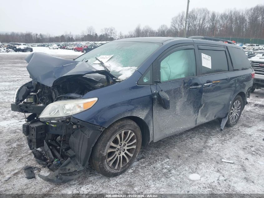 2018 Toyota Sienna Xle 8 Passenger