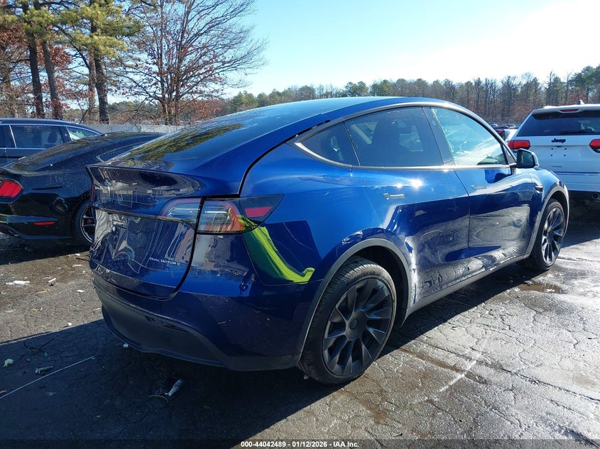 2024 Tesla Model Y Long Range Dual Motor All-Wheel Drive