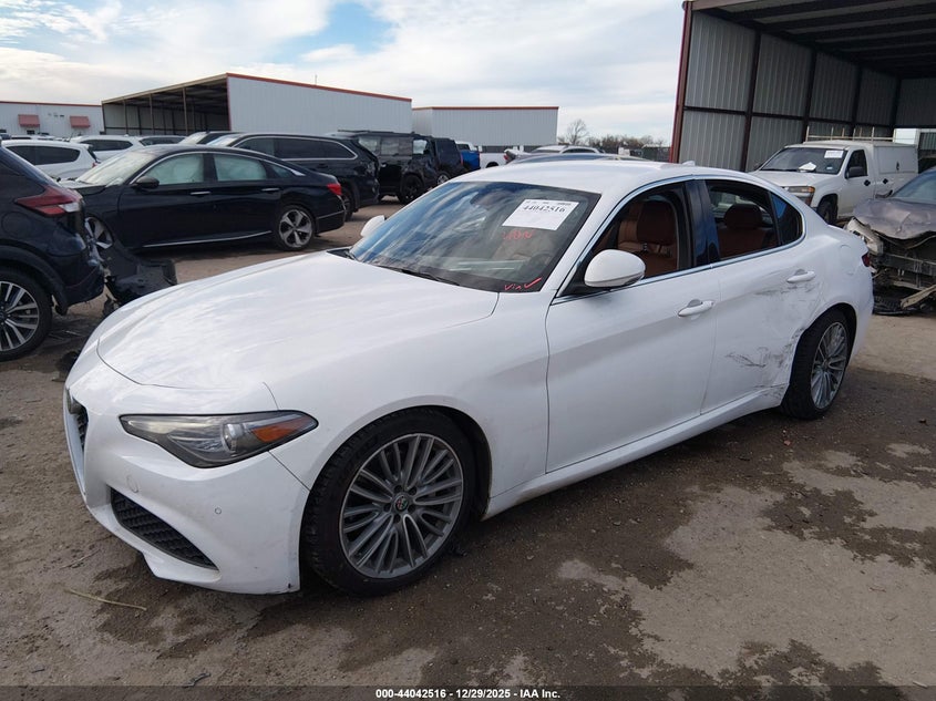 2017 Alfa Romeo Giulia Ti Rwd