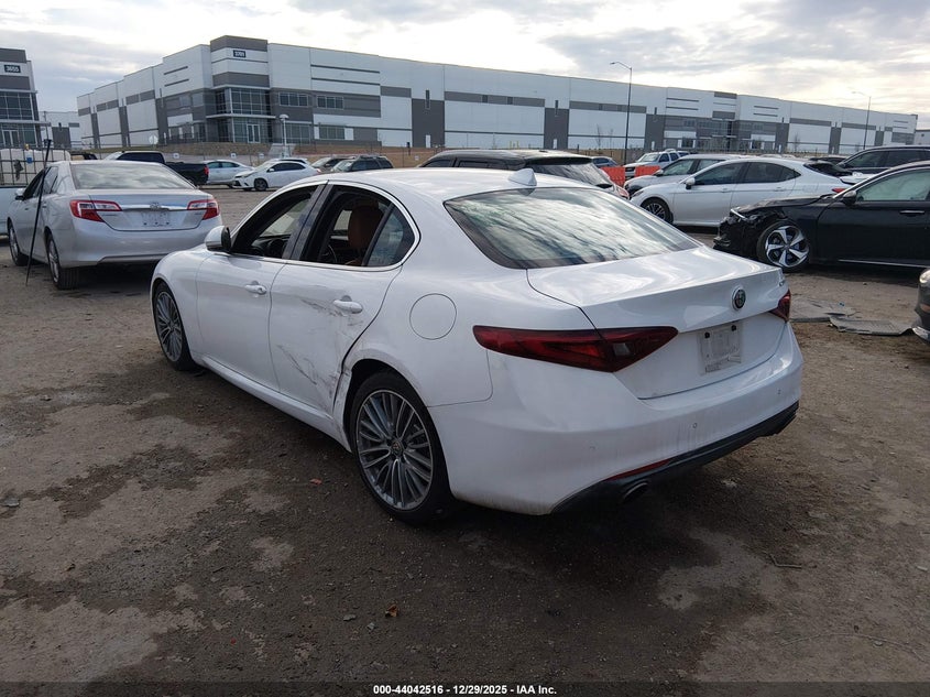 2017 Alfa Romeo Giulia Ti Rwd