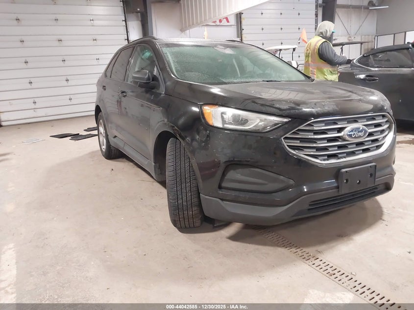 2020 Ford Edge Se
