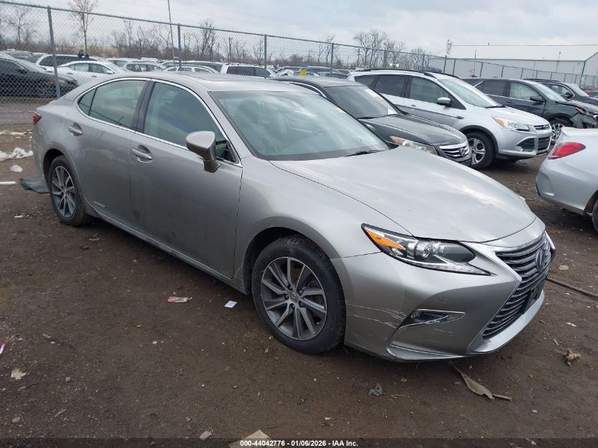 2016 Lexus ES 300h