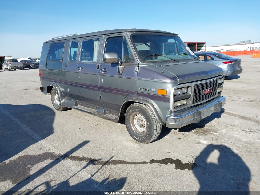 GMC RALLY WAGON / VAN 1992. Lot# 44042829. VIN 2GDEG25K7N4522735. Photo 1