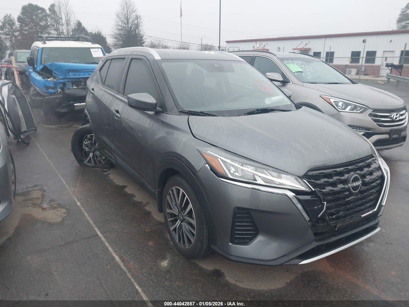 2022 Nissan Kicks Sv Xtronic Cvt