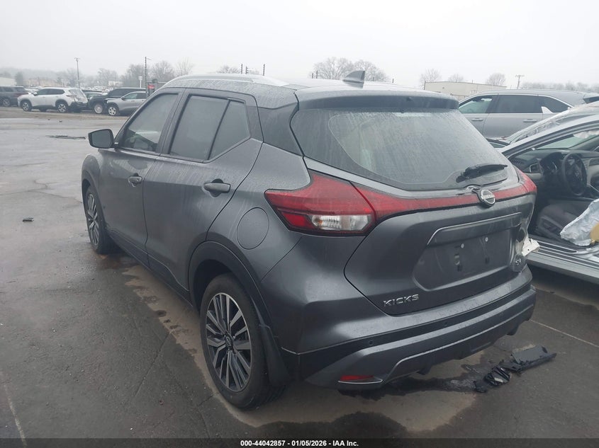 2022 Nissan Kicks Sv Xtronic Cvt