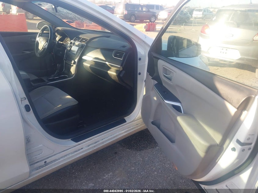 2016 Toyota Camry Se