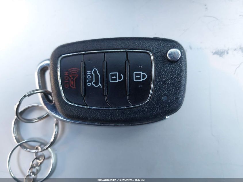 2018 Hyundai Santa Fe Sport 2.4L VIN: 5XYZT3LB3JG572348 Lot: 44042942