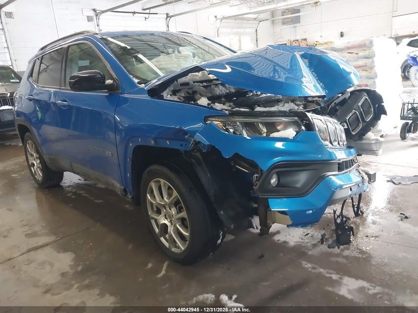 2022 Jeep Compass Latitude Lux 4X4