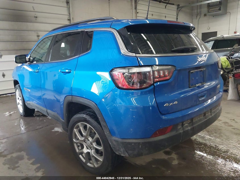 2022 Jeep Compass Latitude Lux 4X4