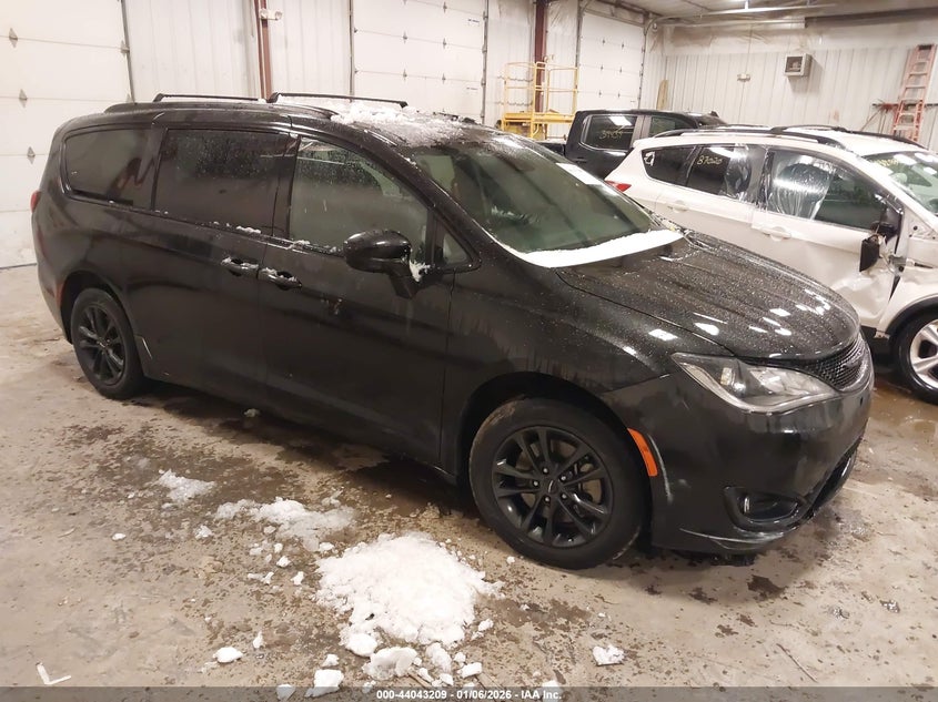 2C4RC3BGXLR246462 2020 Chrysler Pacifica Awd Launch Edition auction photo 1