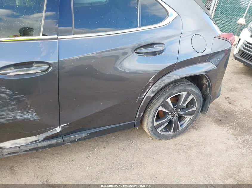 2024 Lexus Ux 250H Premium VIN: JTHP6JBH8R2192399 Lot: 44043227