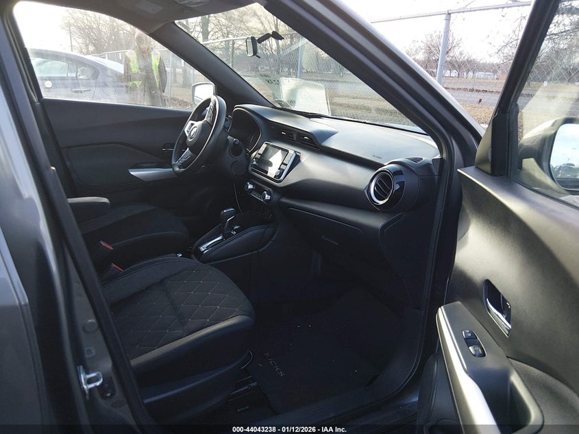 2018 Nissan Kicks Sv