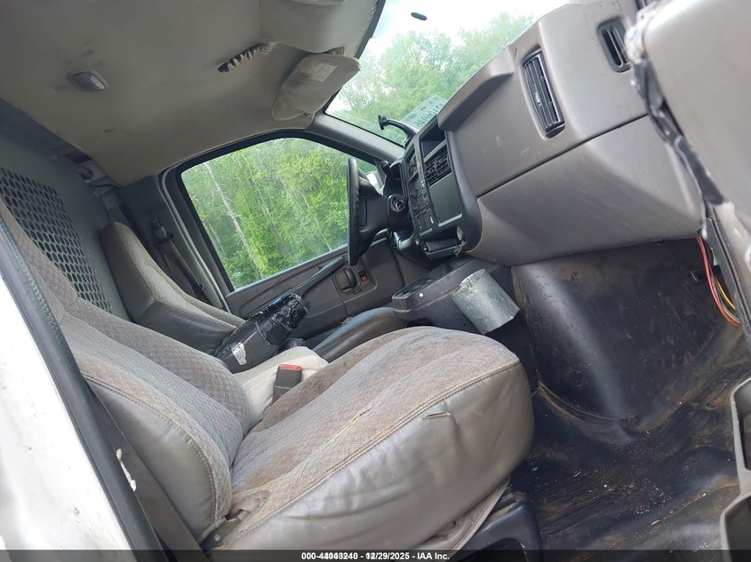 2007 GMC Savana Work Van