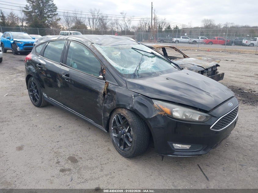 1FADP3K21GL326093 2016 Ford Focus Se auction photo 1