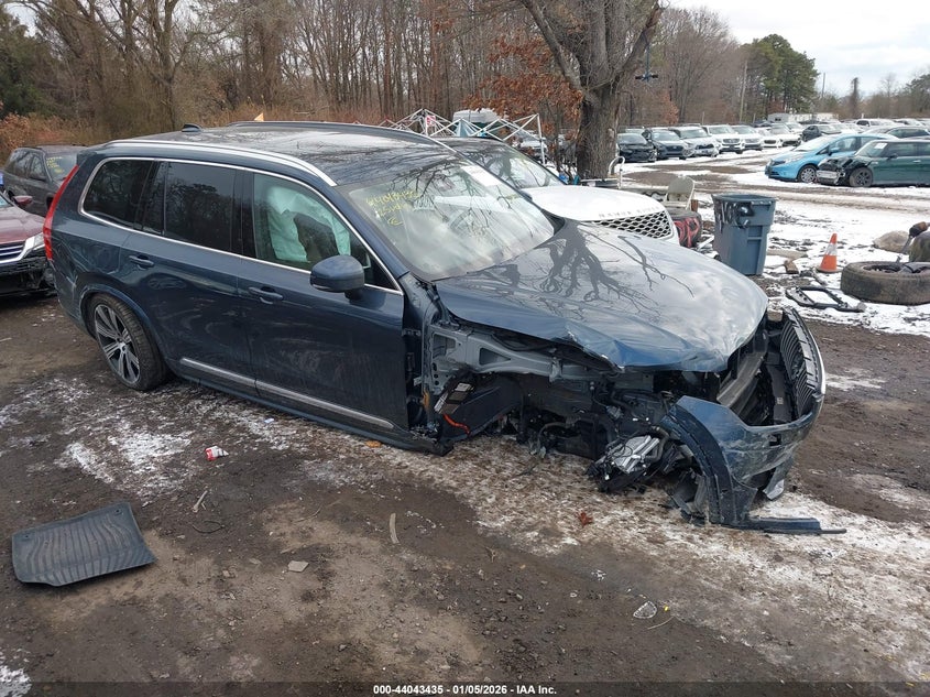 2025 Volvo Xc90 Plug-In Hybrid T8 Ultra 7-Seater
