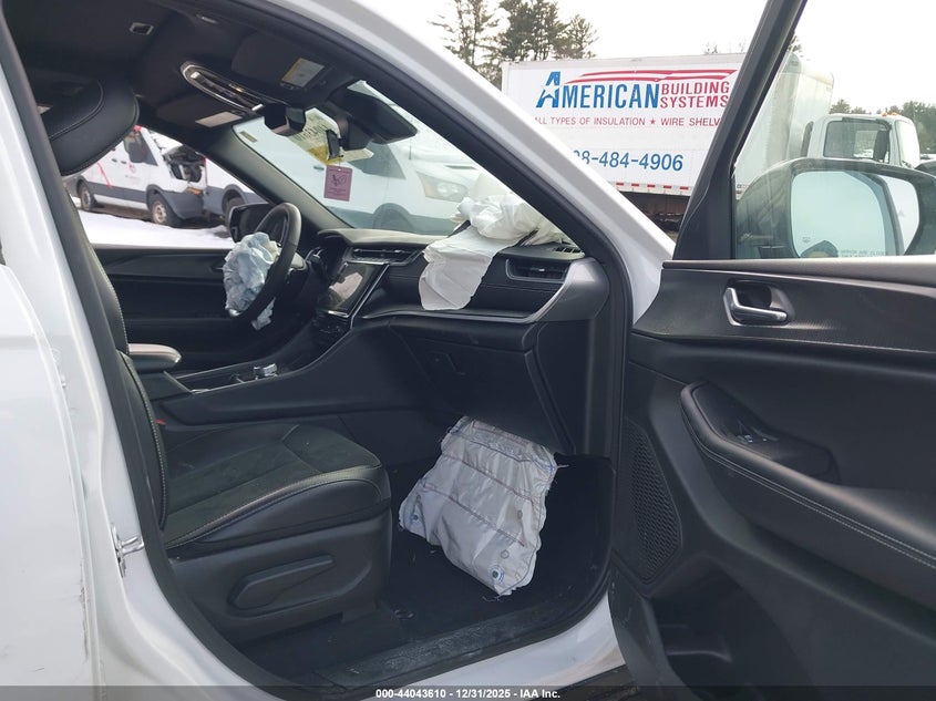 2025 Jeep Grand Cherokee L Altitude X 4X4