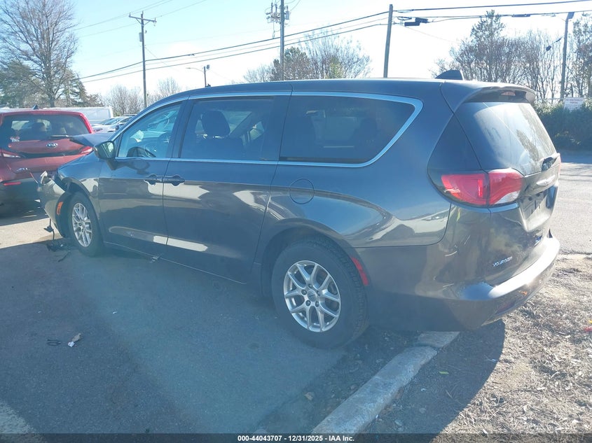 2023 Chrysler Voyager Lx