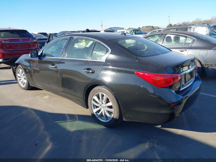 2015 Infiniti Q50 Premium