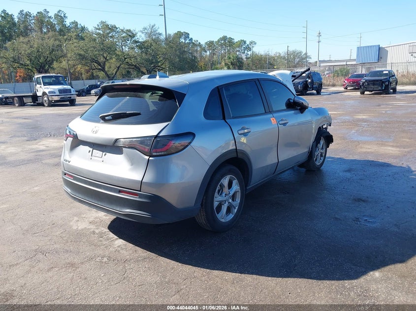 VIN 3CZRZ1H33RM735934 2024 HONDA HR-V 2WD LX