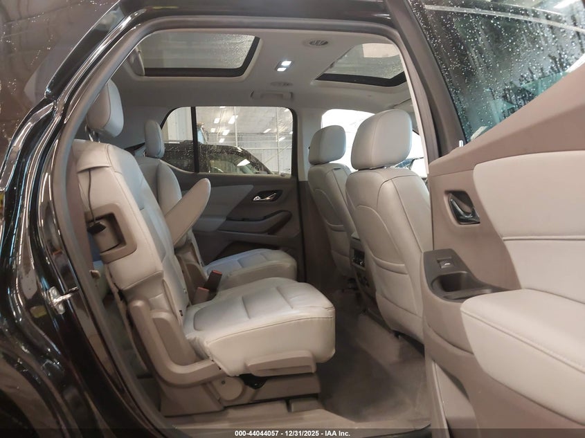 2018 CHEVROLET TRAVERSE auction photo 8
