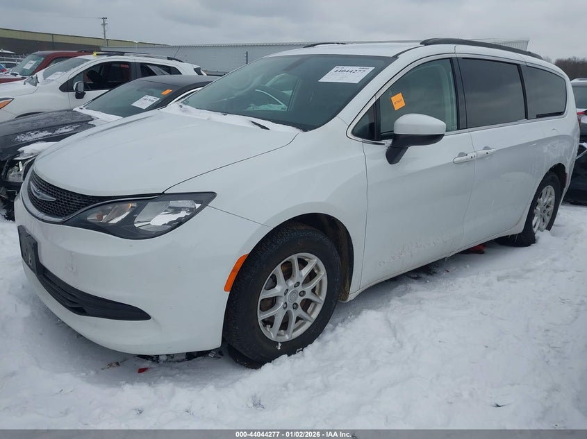 2020 Chrysler Voyager Lxi