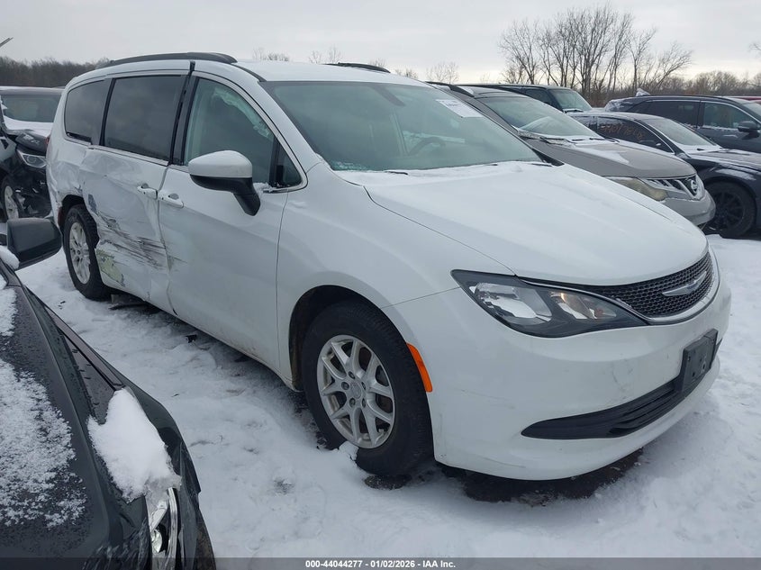 2020 Chrysler Voyager Lxi