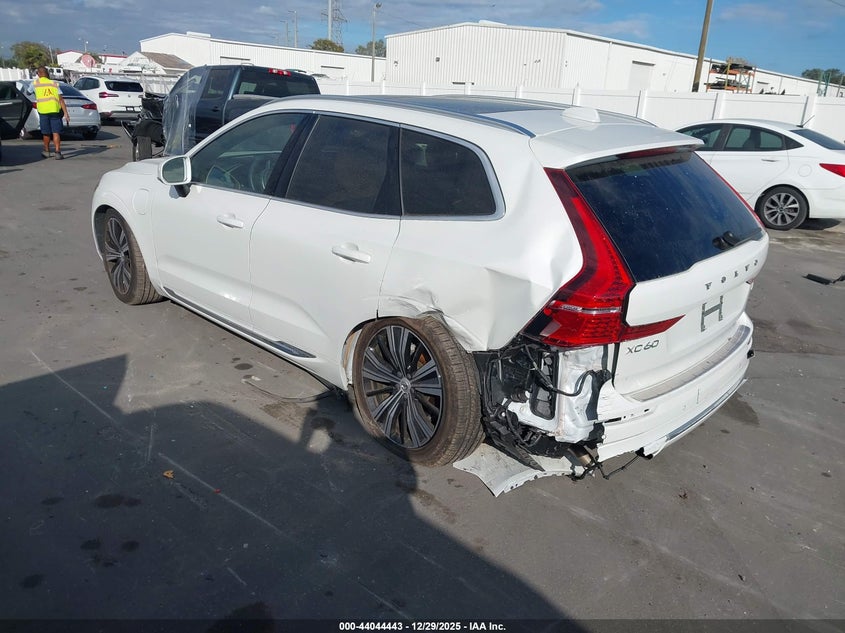VIN YV4H60DA1P1376177 2023 VOLVO XC60 RECHARGE PLUG-IN HYBRID T8 ULTIMATE BRIGHT THEME