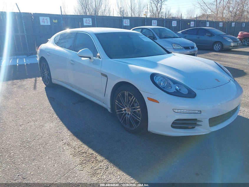 2014 Porsche Panamera 4S Executive
