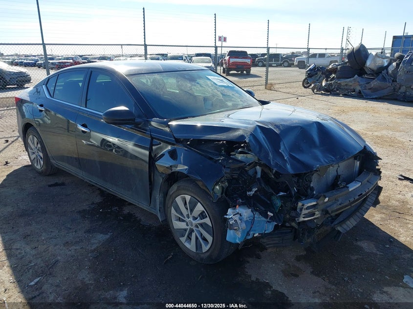 2025 Nissan Altima S Fwd