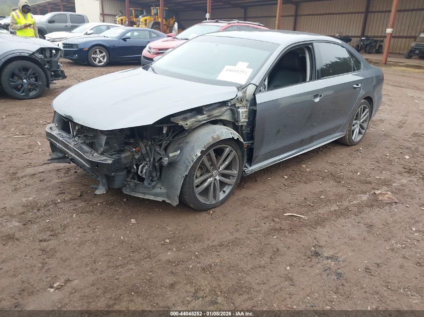 2018 Volkswagen Passat 2.0T R-Line/2.0T S