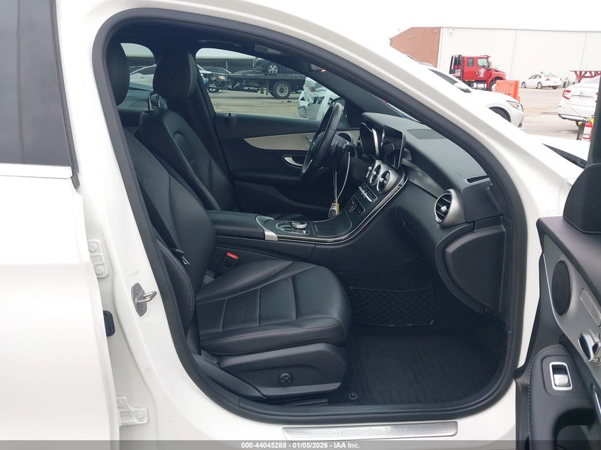 2019 Mercedes-Benz C 300