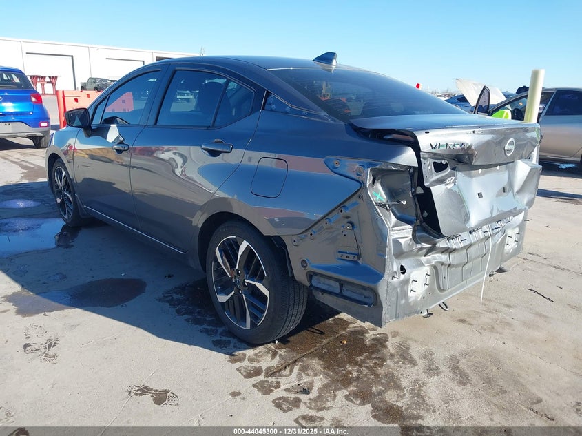 2025 Nissan Versa 1.6 Sr