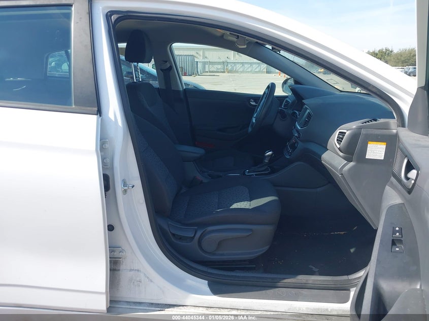 2018 Hyundai Ioniq Hybrid Blue