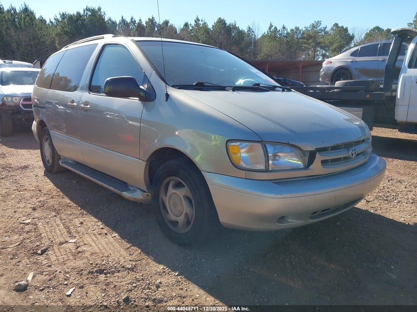 2000 Toyota Sienna Xle