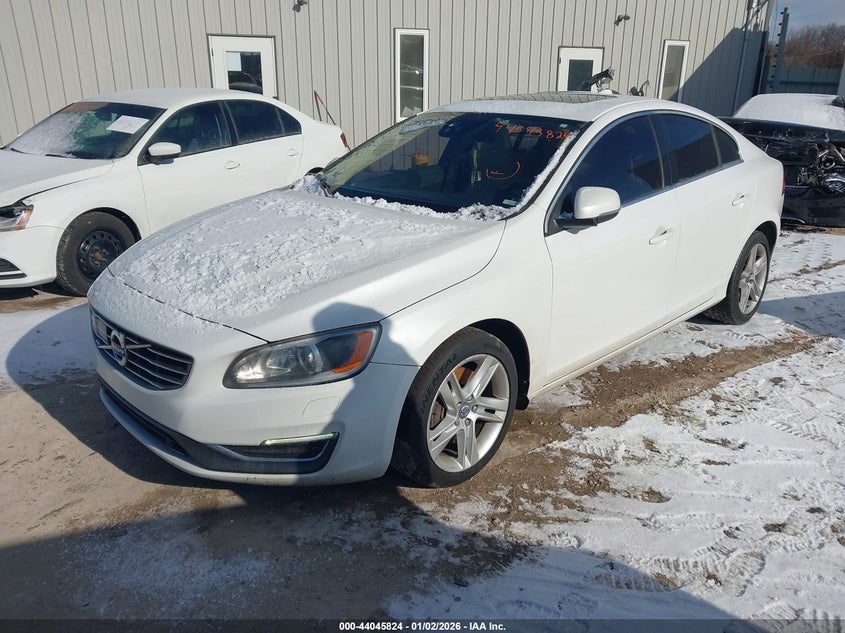 Vin: yv1612tm6f1335276, lot: 44541596, volvo s60 t5 platinum 20152
