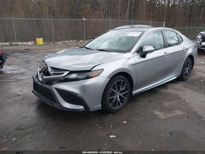 2022 Toyota Camry Se