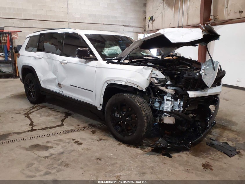 2025 Jeep Grand Cherokee L Altitude X 4X4