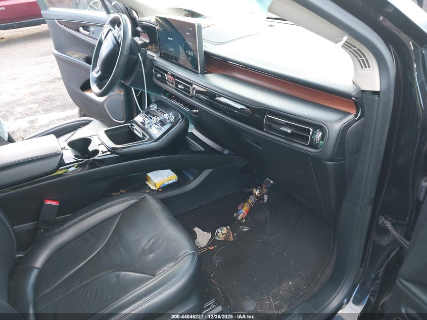 2021 Lincoln Nautilus Reserve